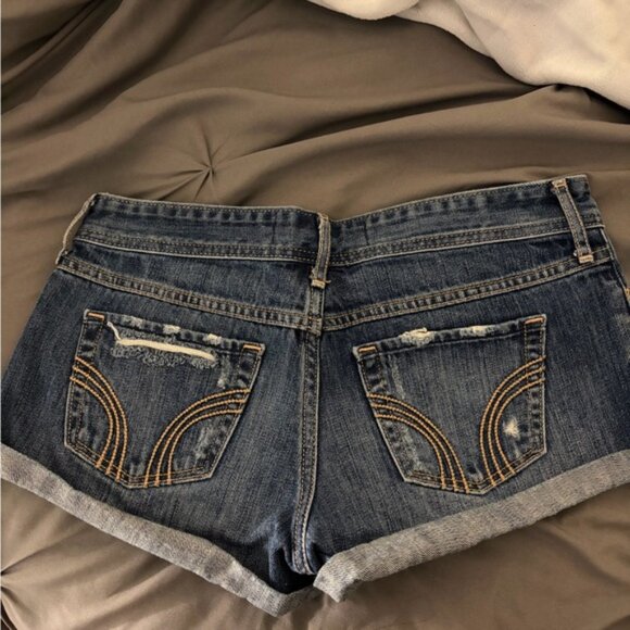 Hollister Women's Distressed Blue Jean Shorts - Picture 5 of 5